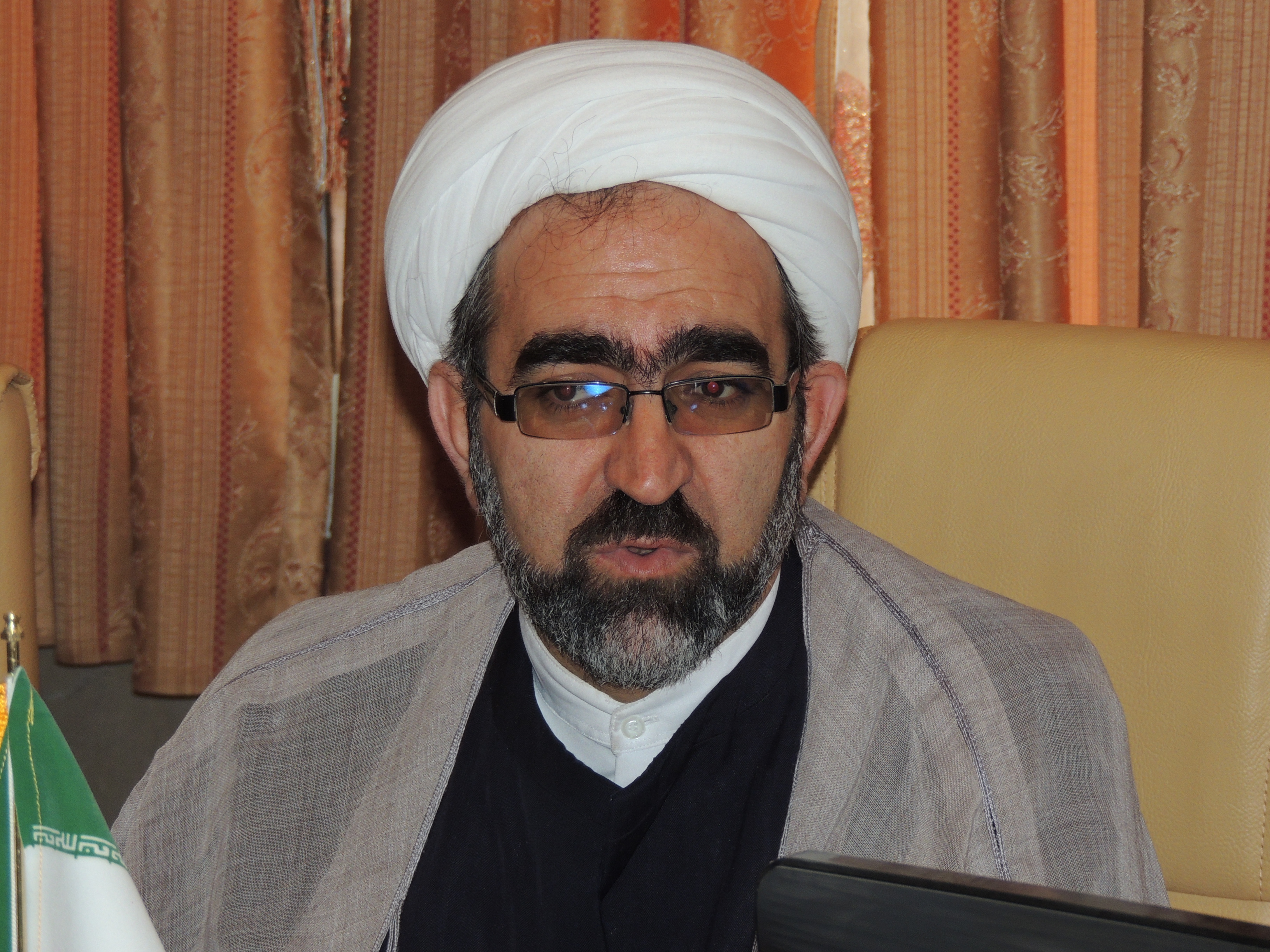 حجتالاسلام علی شهریاری مدیر فرهنگی دانشگاه آزاد اسلامی واحد دهاقان