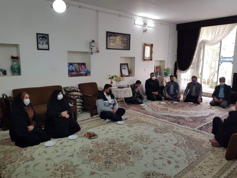 دیدار با خانواده شهدا
