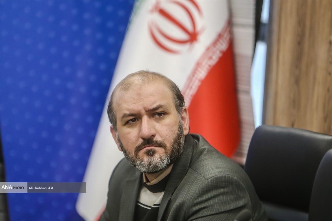 مهدی عاشوری