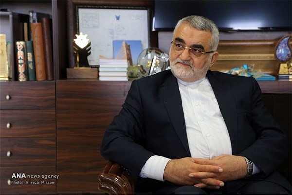 علاءالدین بروجردی معاون بین الملل دانشگاه آزاد