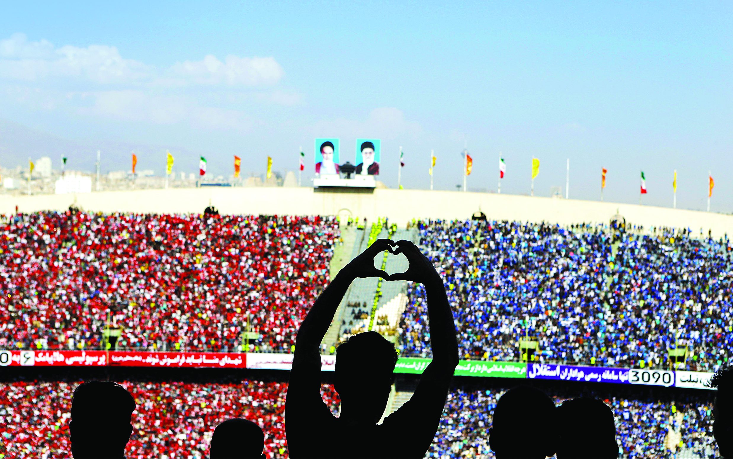 هواداران استقلال و پرسپولیس سرخابی