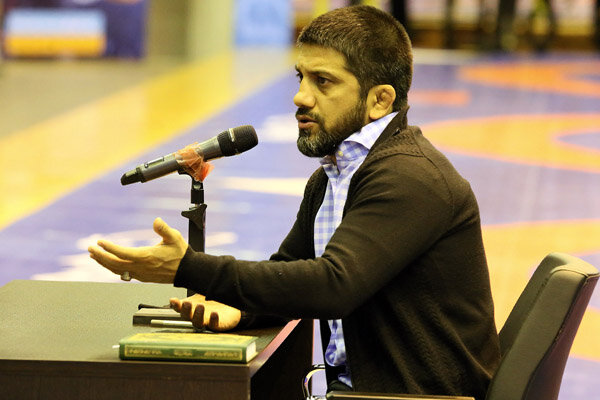 علیرضا دبیر