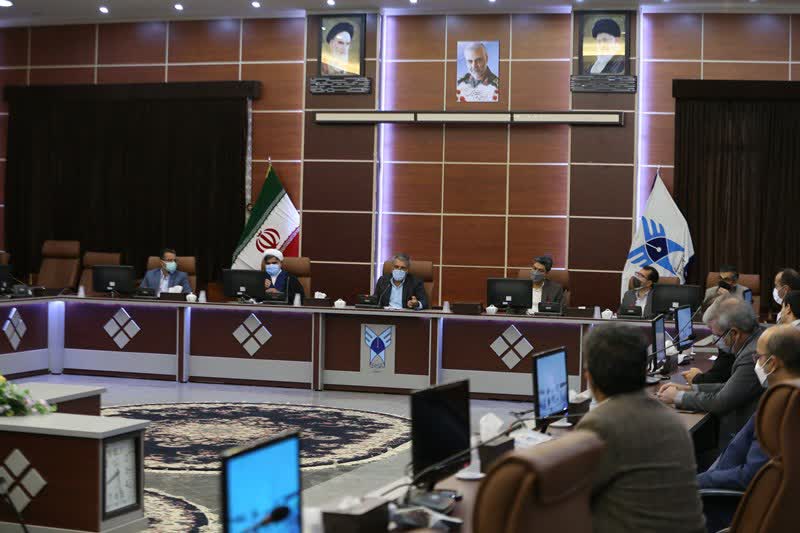 دانشگاه آزاد مرکزی