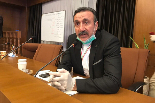 افشین داوری