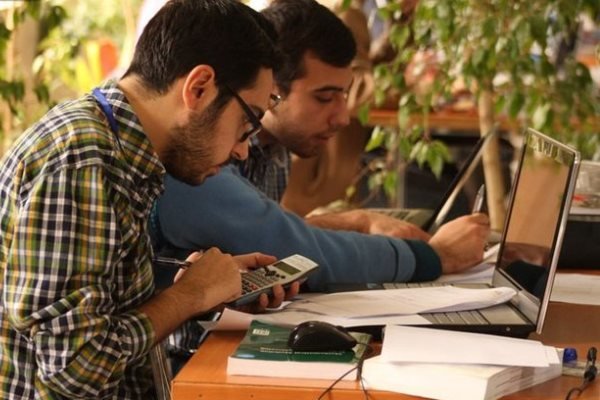 وام دانشجویی دانشجو