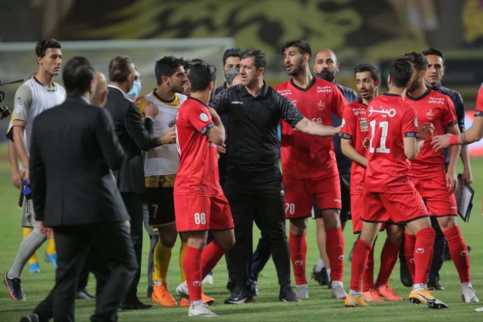 درگیری در بازی سپاهان پرسپولیس