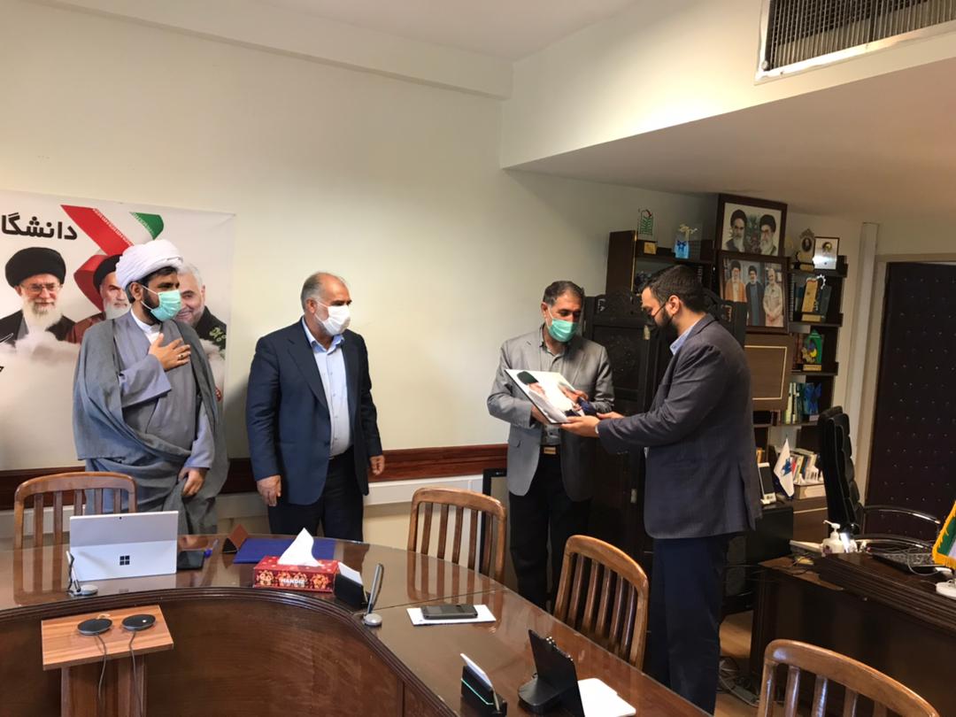 تقدیر از بسیجی نمونه در کرمان