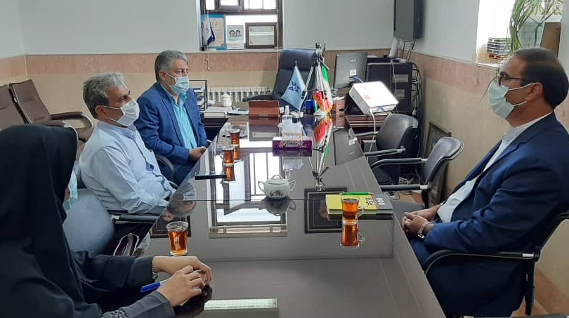 همکاری سمای یزد با کمیته امداد در راستای جذب دانشآموزان نخبه زیر پوشش کمیته امداد