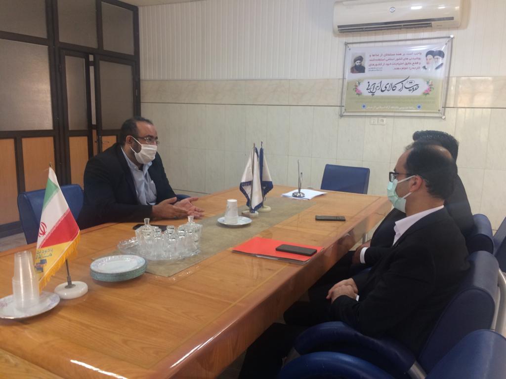 همکاری واحد لارستان با بانک صادرات