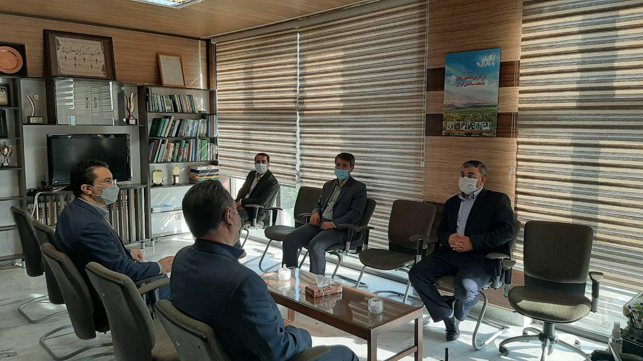 دیدار فیروزفر با فرماندار طارم