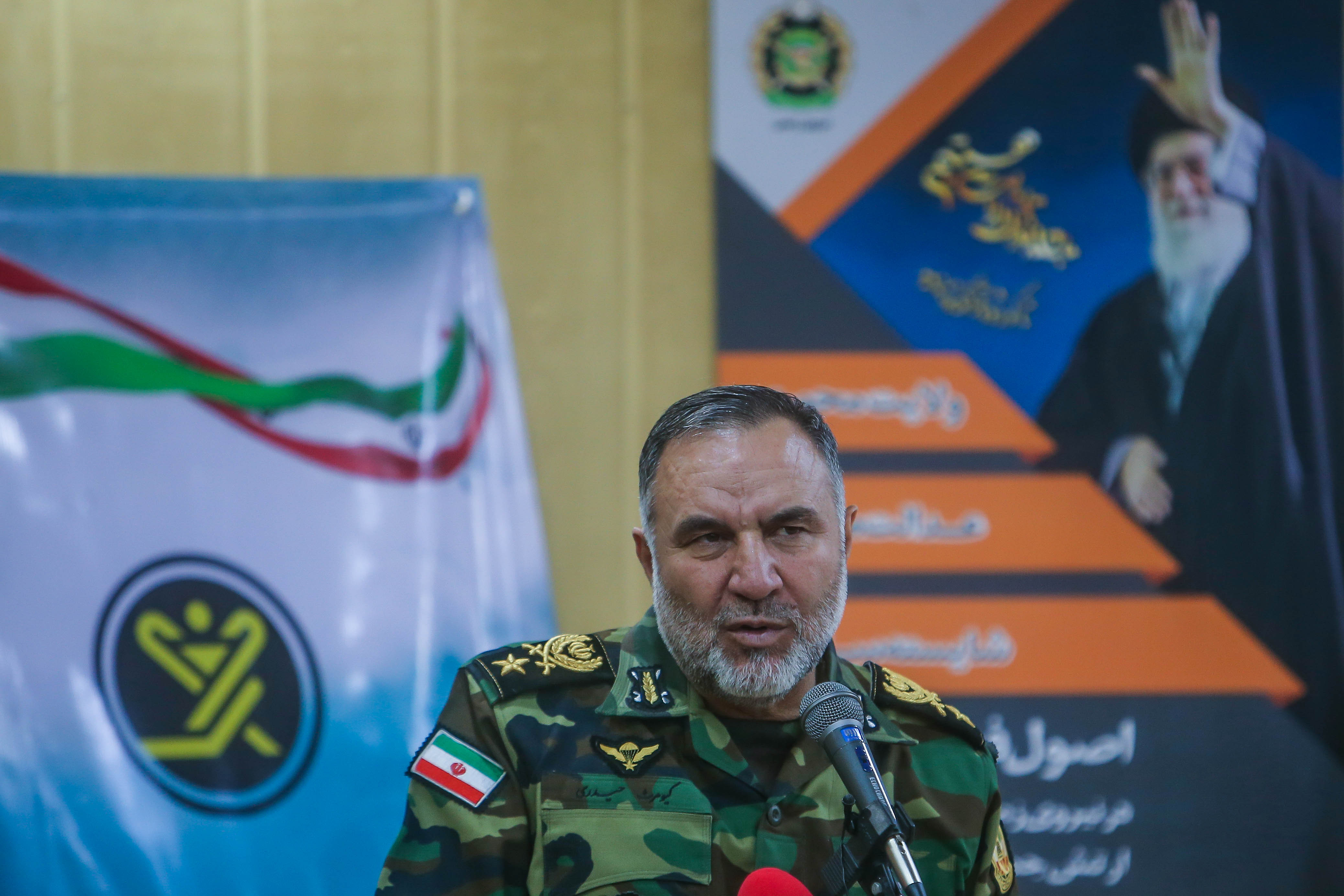 بازدید امیر حیدری از بیمارستان خانواده ارتش
