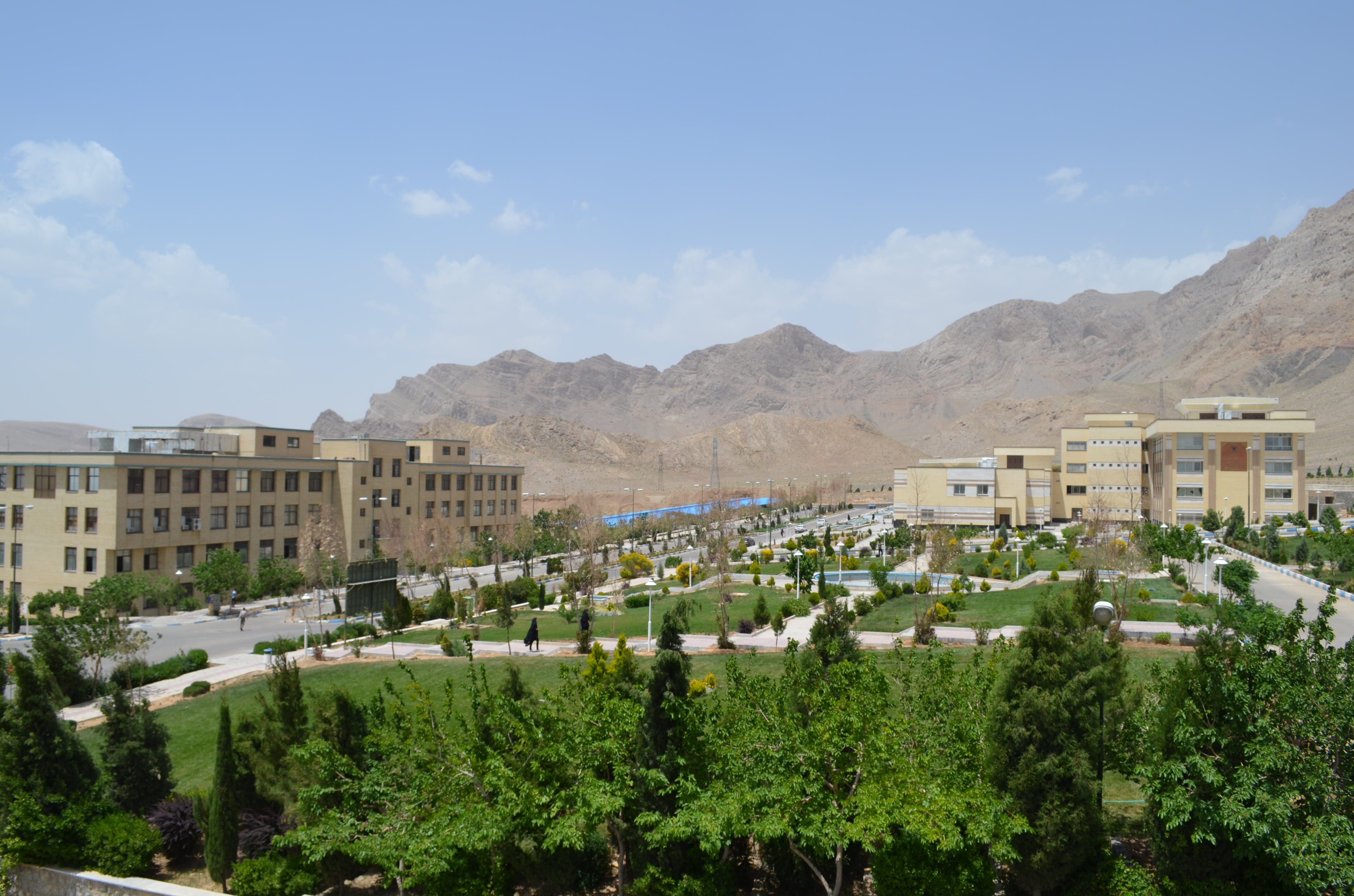 دانشگاه آزاد اسلامی واحد خمینیشهر