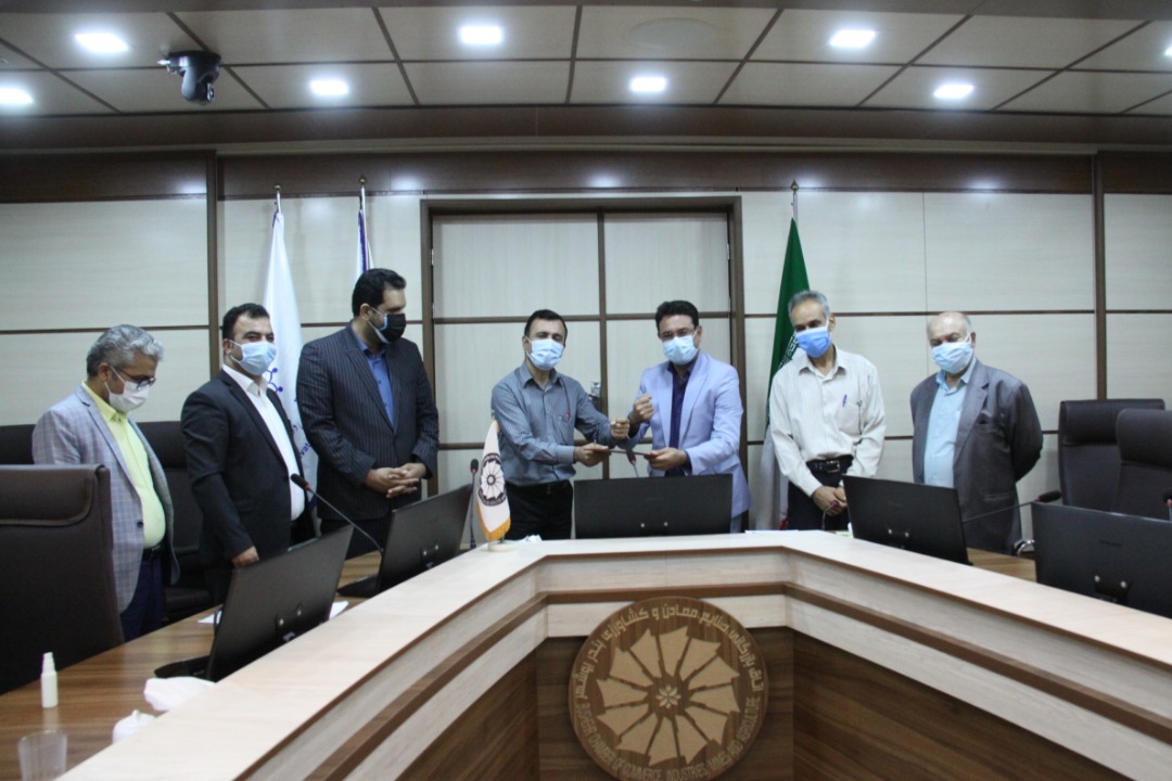 انعقاد تفاهم‌نامه بین انجمن ملی خرمای استان بوشهر و مرکز تحقیقات نخل و خرمای دانشگاه آزاد اسلامی