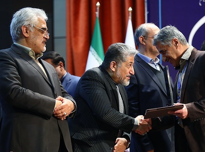 تجلیل از شهاب شهرکی کارشناس پژوهشی دانشگاه آزاد اسلامی واحد بروجرد