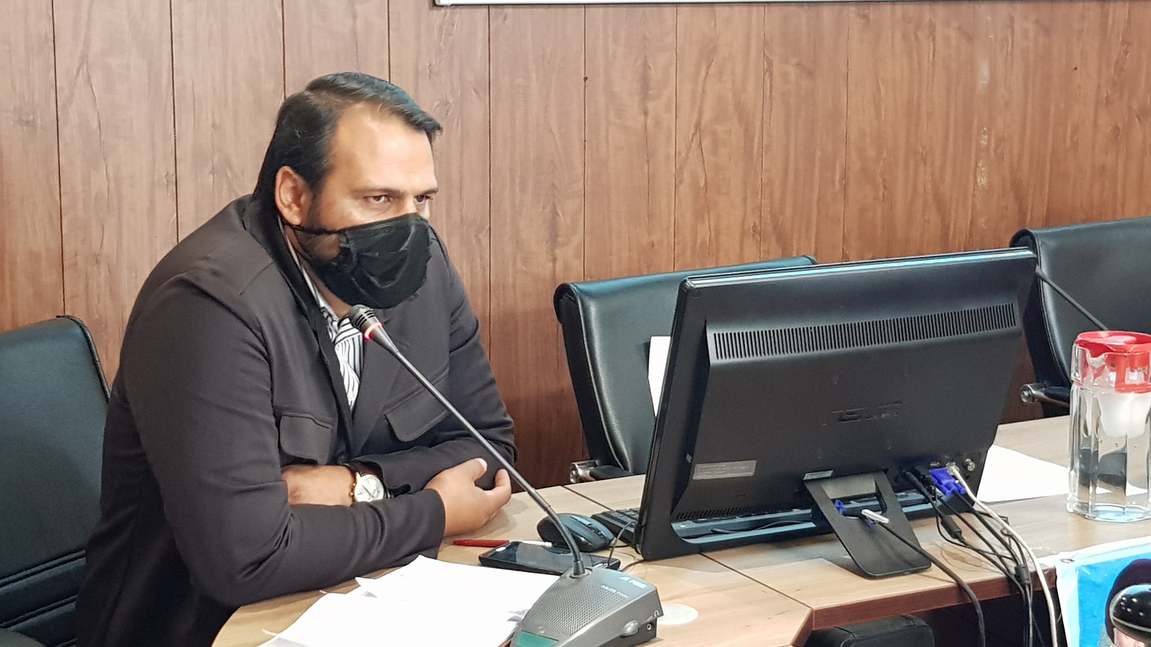 نشست بصیرتی با موضوع چرایی و ضرورت شرکت در انتخابات و پیامدهای سیاسی اجتماعی آن در دانشگاه آزاد اسلامی واحد مرودشت