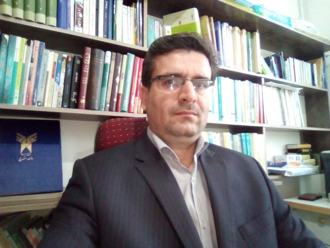فردین باتمانی رئیس مرکز تحقیقات خانواده و آسیبهای اجتماعی دانشگاه آزاد اسلامی واحد گرمسار
