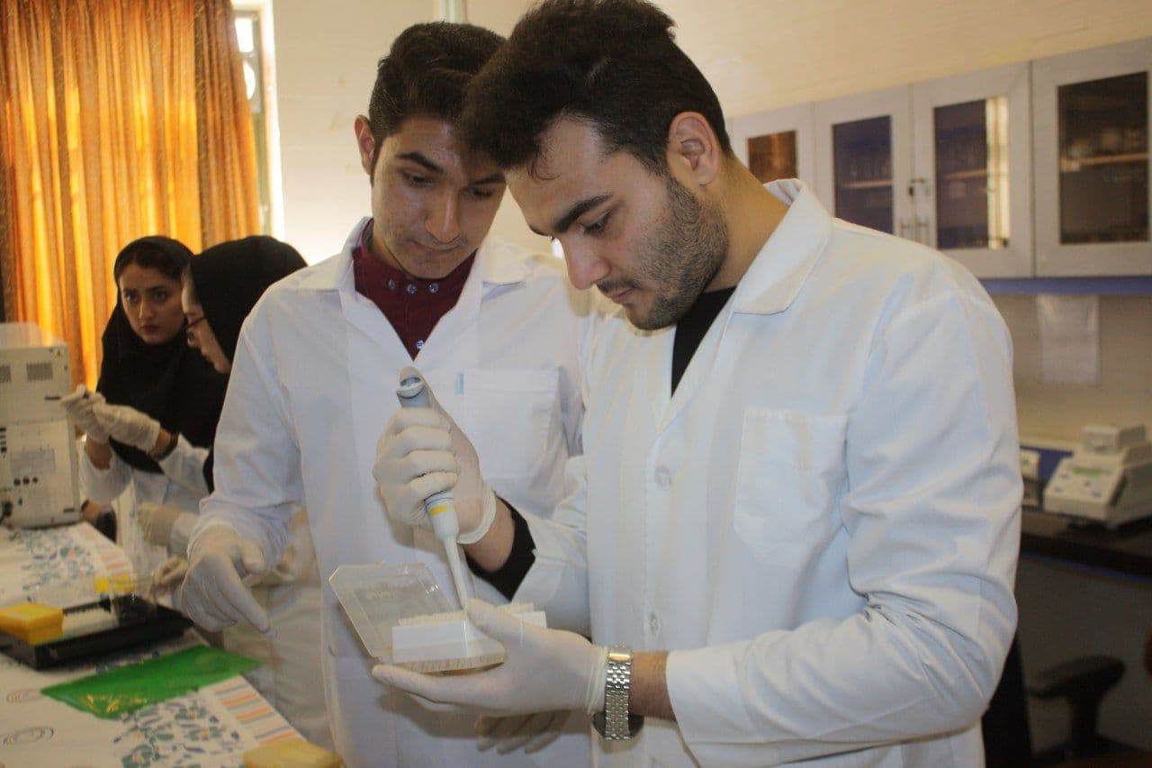 آزمایشگاه واحد اهر
