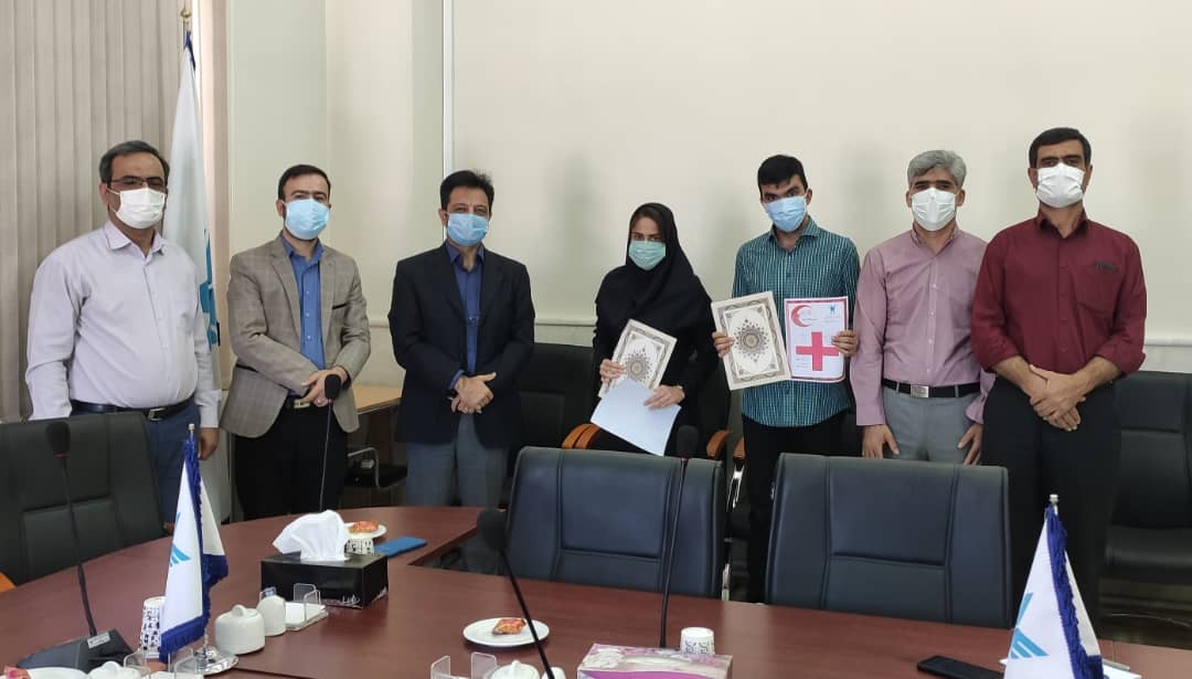 تجلیل از دانشجویان دست‌اندرکار نخستین نشریه دانشجویی دانشگاه آزاد اسلامی واحد گلپایگان
