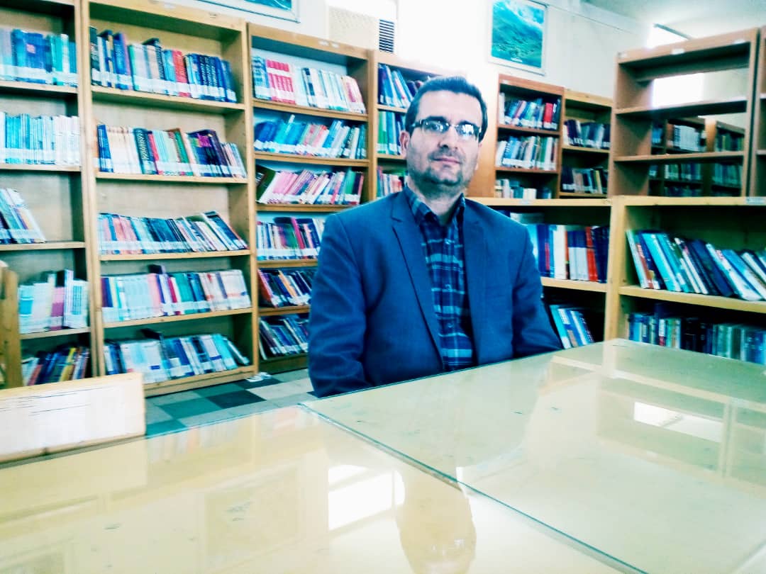 فردین باتمانی رئیس مرکز تحقیقات خانواده و آسیب‌های اجتماعی دانشگاه آزاد اسلامی واحد گرمسار