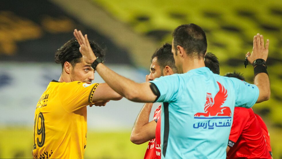 سپاهان پرسپولیس اعتراض به داوری