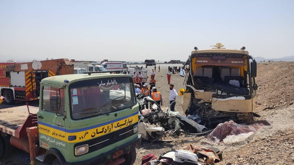 تصادف در جاده نطنز به کاشان