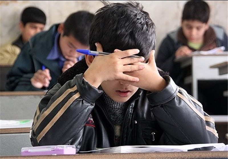 کودک مدرسه