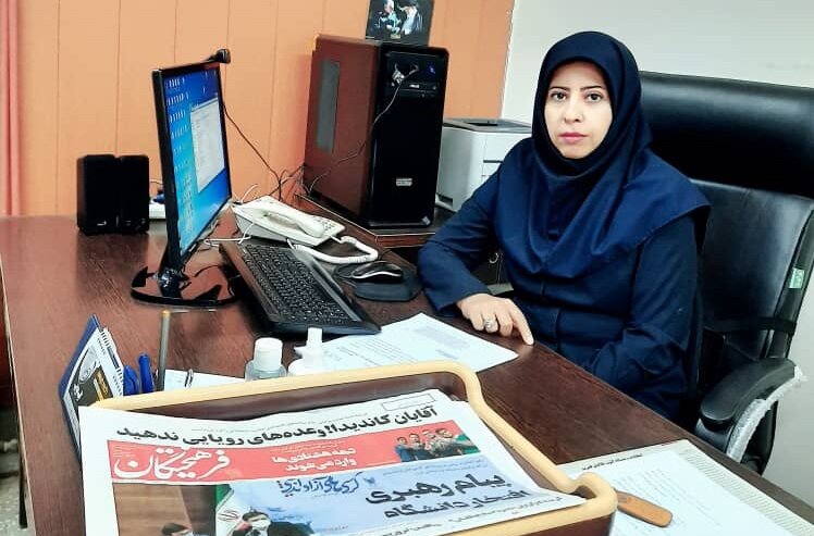 بیتا قاسمشیرازی رئیس دبیرخانه علمی دانشگاه آزاد اسلامی استان کرمان