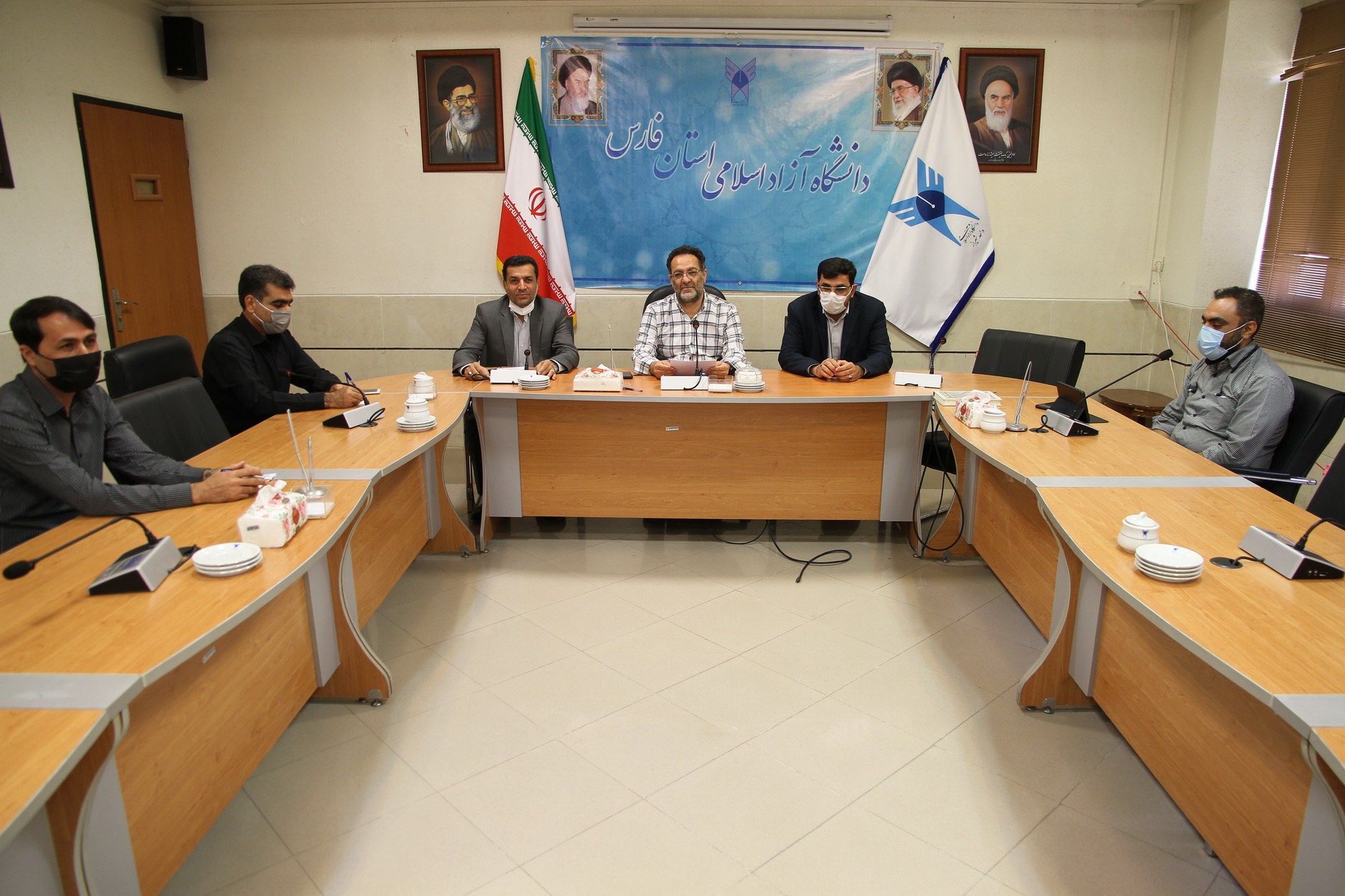 نشست کمیسیون دائمی هیئت امنای دانشگاه آزاد اسلامی فارس برگزار شد