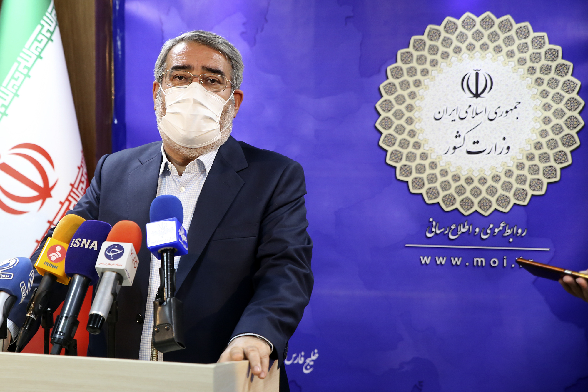 جلسه کمیته کرونا با حضور وزیر کشور