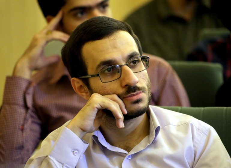 عباس مقامی