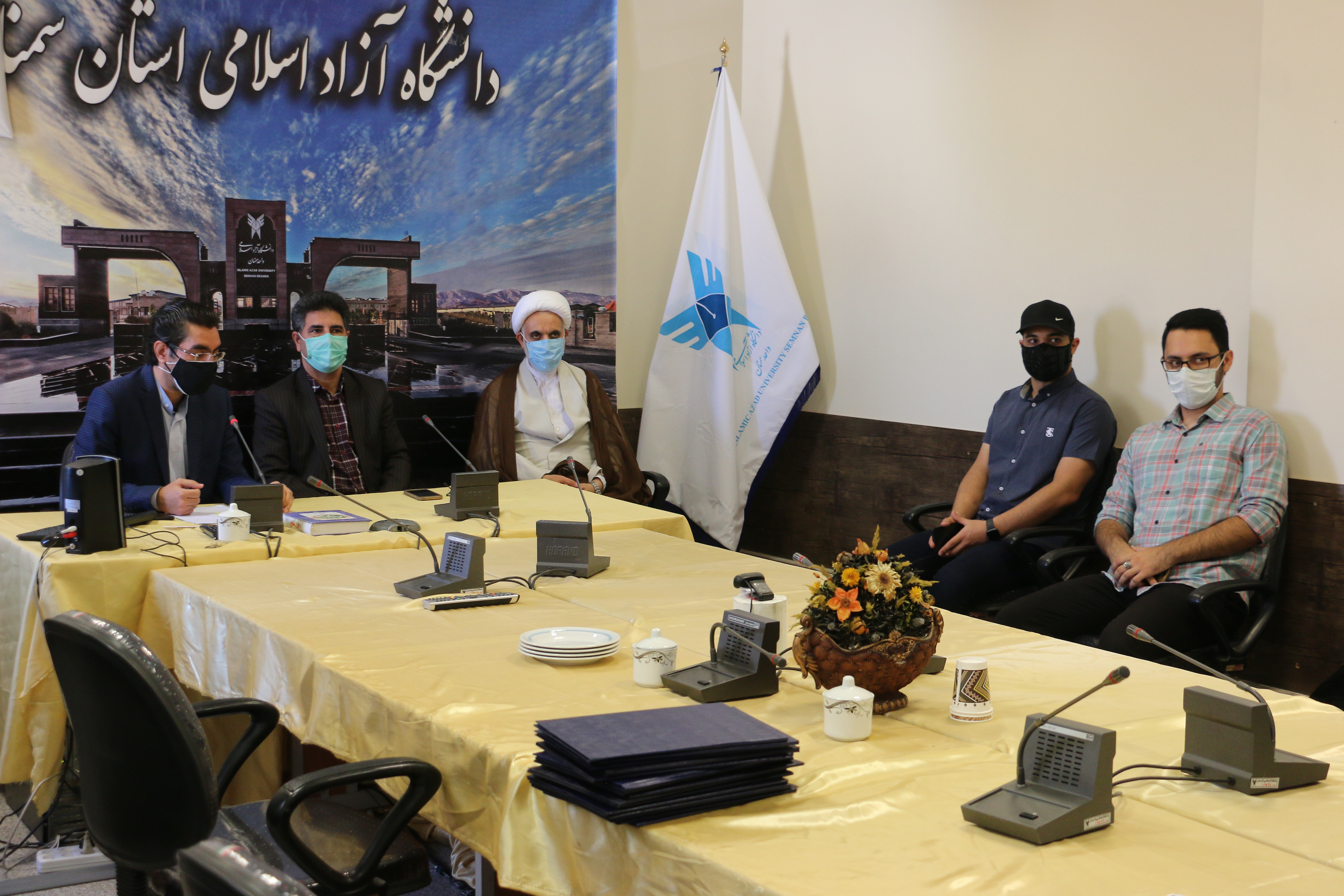 ۲۵ نفر از فعالان حوزه فرهنگی و دانشجویی