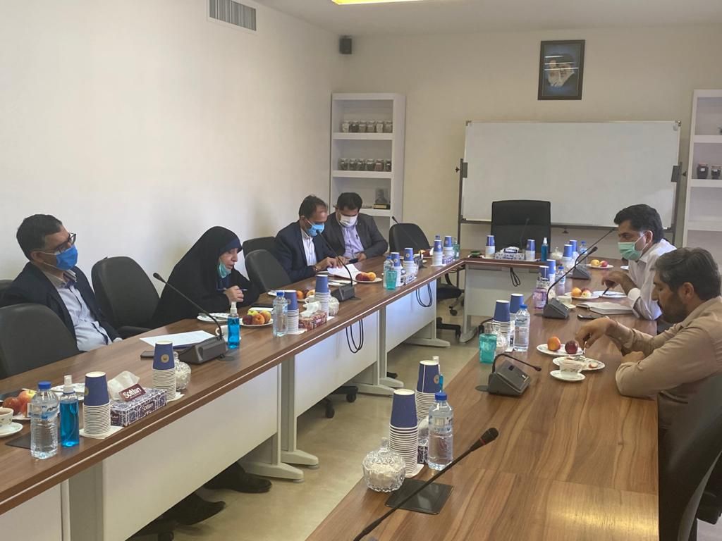 بازدید رئیس دانشگاه آزاد اسلامی یزد از مجتمع صنعتی چادرملو اردکان