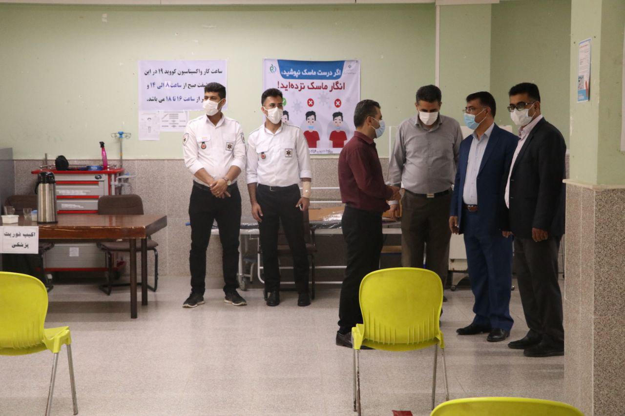 انجام واکسیناسیون در دانشگاه آزاد اسلامی واحد مهاباد