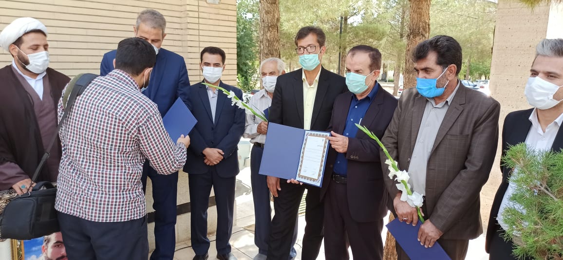 تجلیل از خبرنگاران در دانشگاه آزاد اسلامی واحد آباده