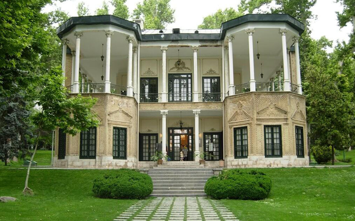کاخ نیاوران