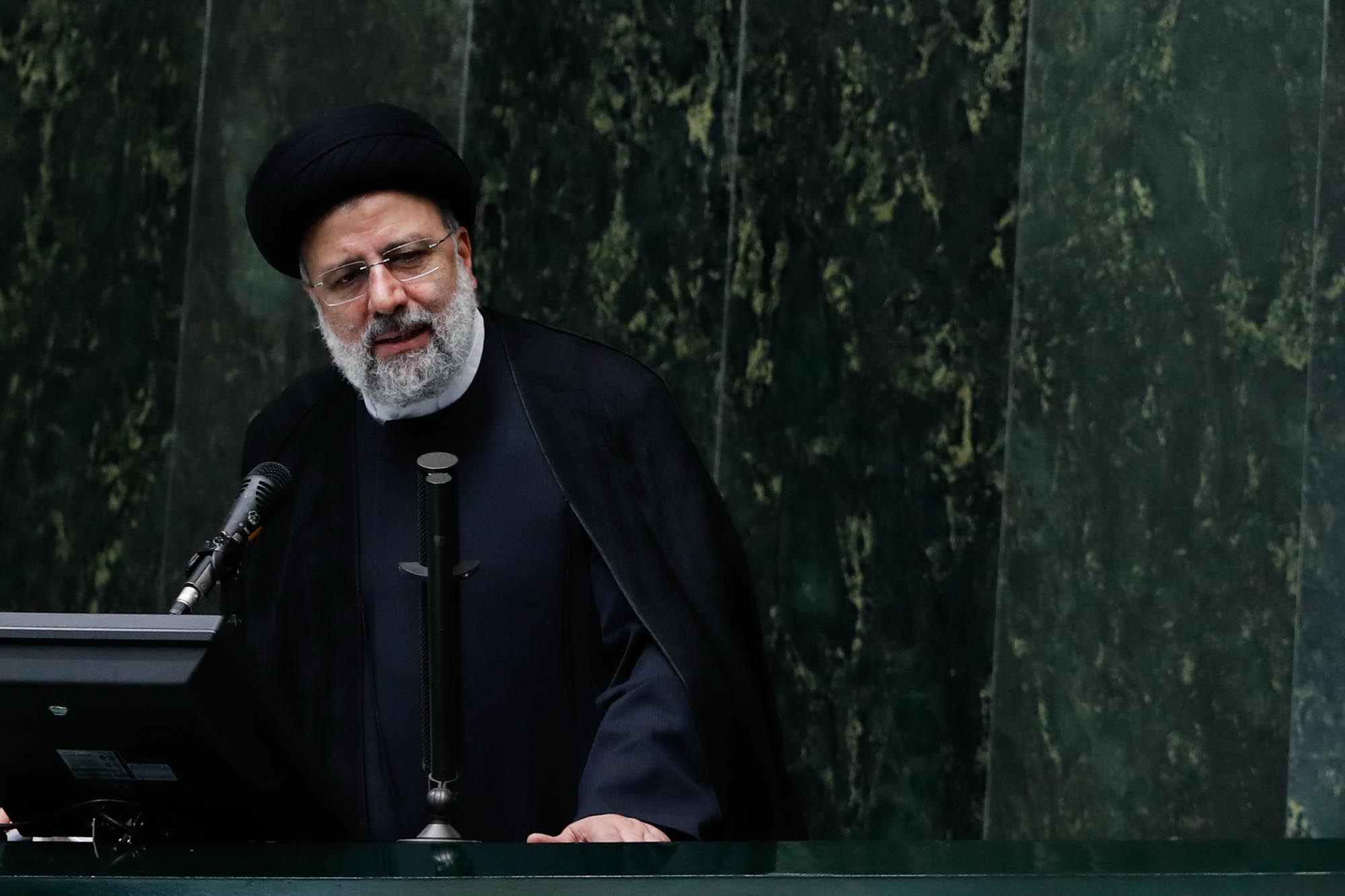 جلسه بررسی وزرای پیشنهادی دولت در مجلس