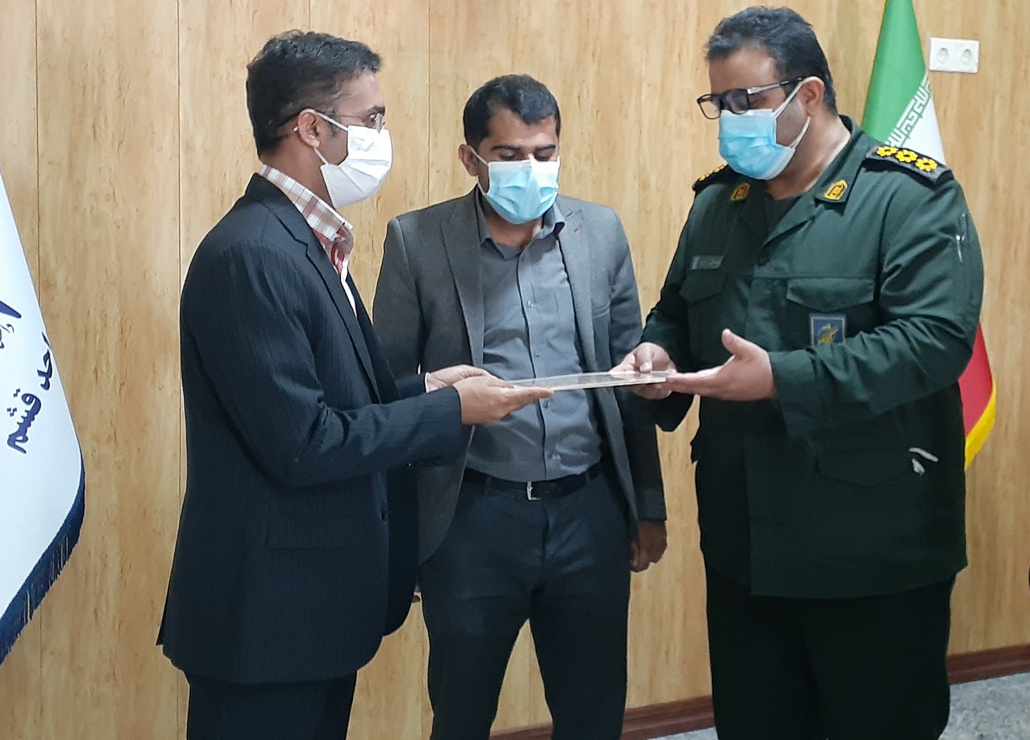 دیدار مسئول فرهنگی اجتماعی ناحیه مقاومت بسیج سپاه قشم با رئیس دانشگاه آزاد اسلامی واحد قشم