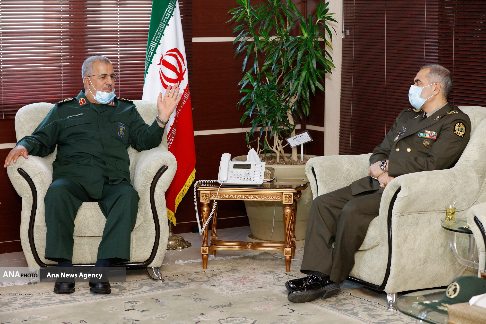 دیدار فرماندهان ارشد سپاه پاسداران با وزیر دفاع و پشتیبانی نیروهای مسلح