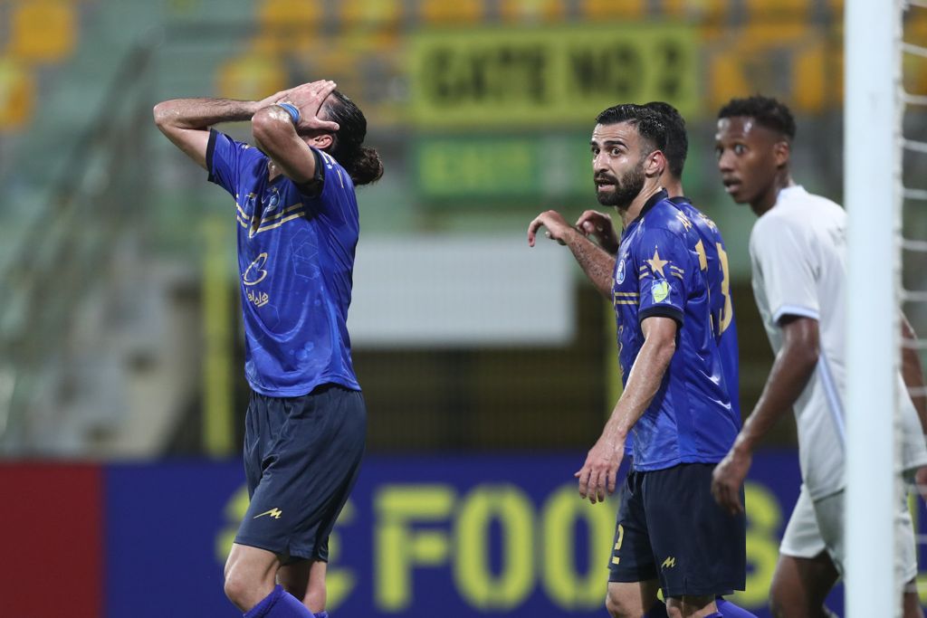 استقلال الهلال