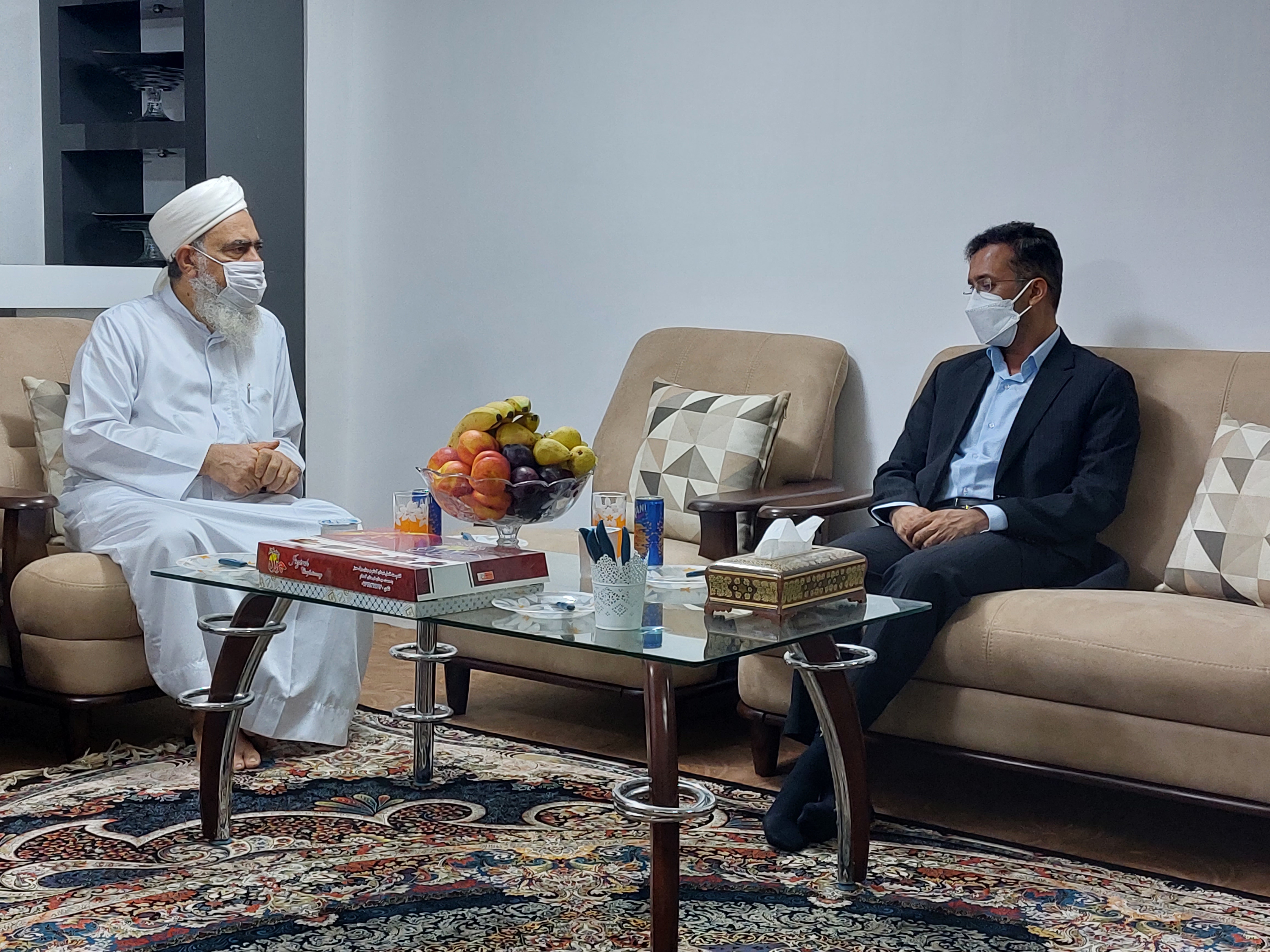 حمید رستمیجاز رئیس دانشگاه آزاد اسلامی واحد قشم در دیدار با امام جمعه اهل سنت جزیره