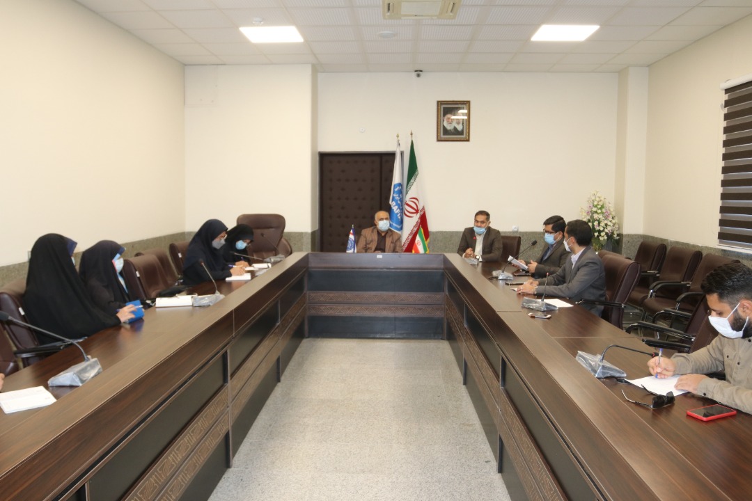 سیاست دانشگاه آزاد اسلامی، تکریم دانشجویان است