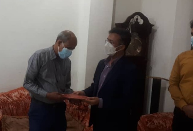 تجلیل از خانواده آزاده سرافراز جزیره قشم بهمناسبت گرامیداشت هفته دفاع مقدس