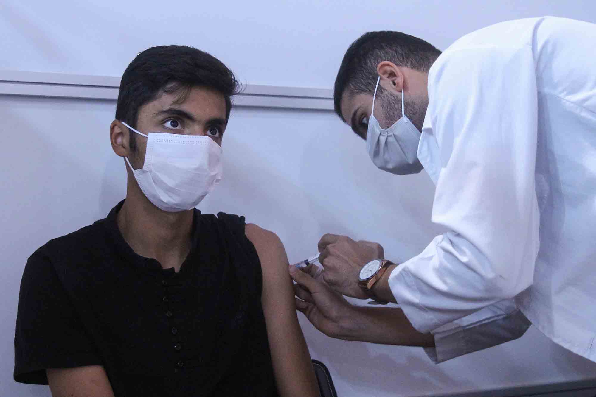 مرکز واکسیناسیون دانشگاه علوم و تحقیقات