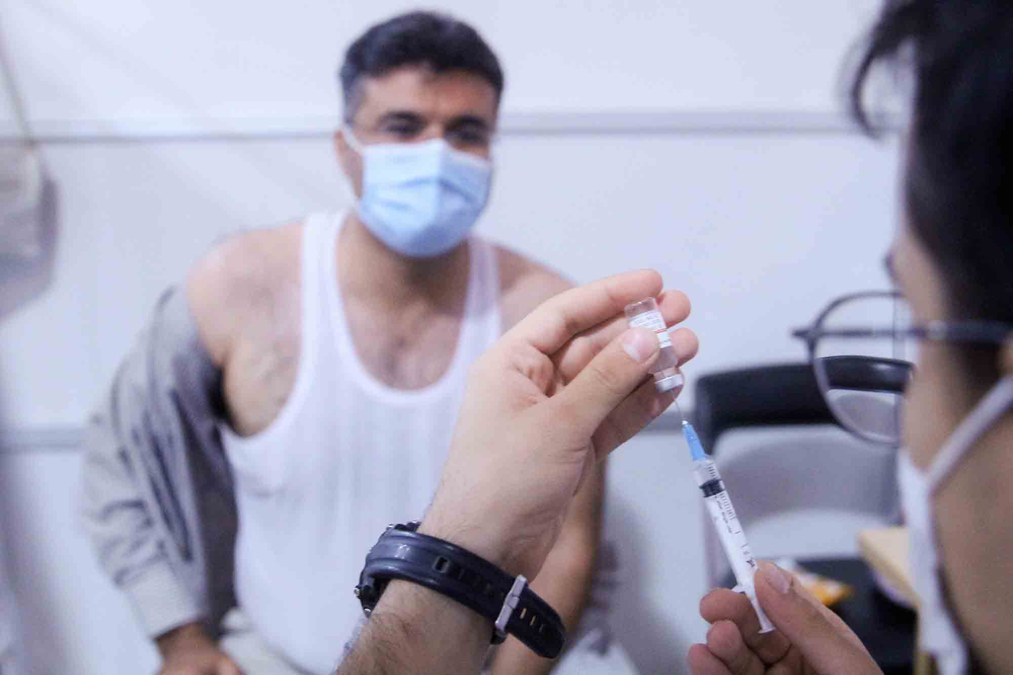 مرکز واکسیناسیون دانشگاه علوم و تحقیقات