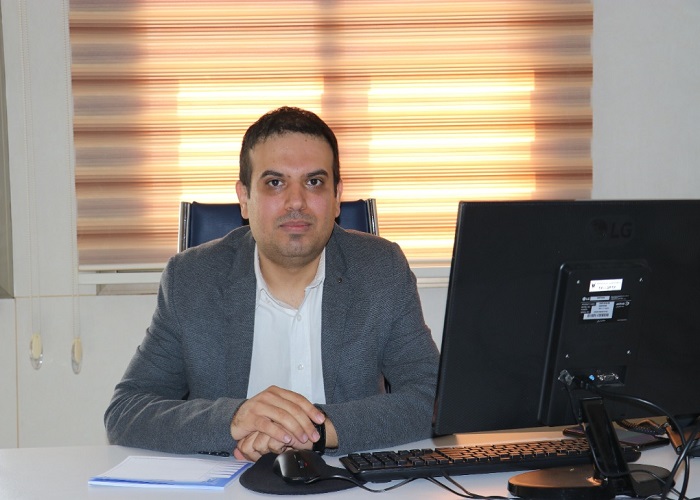 دکتر احمدي پور