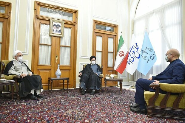 جلسه سران قوا