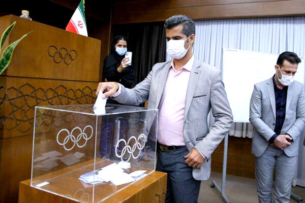 هادی ساعی