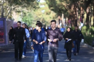 دانشجویان
