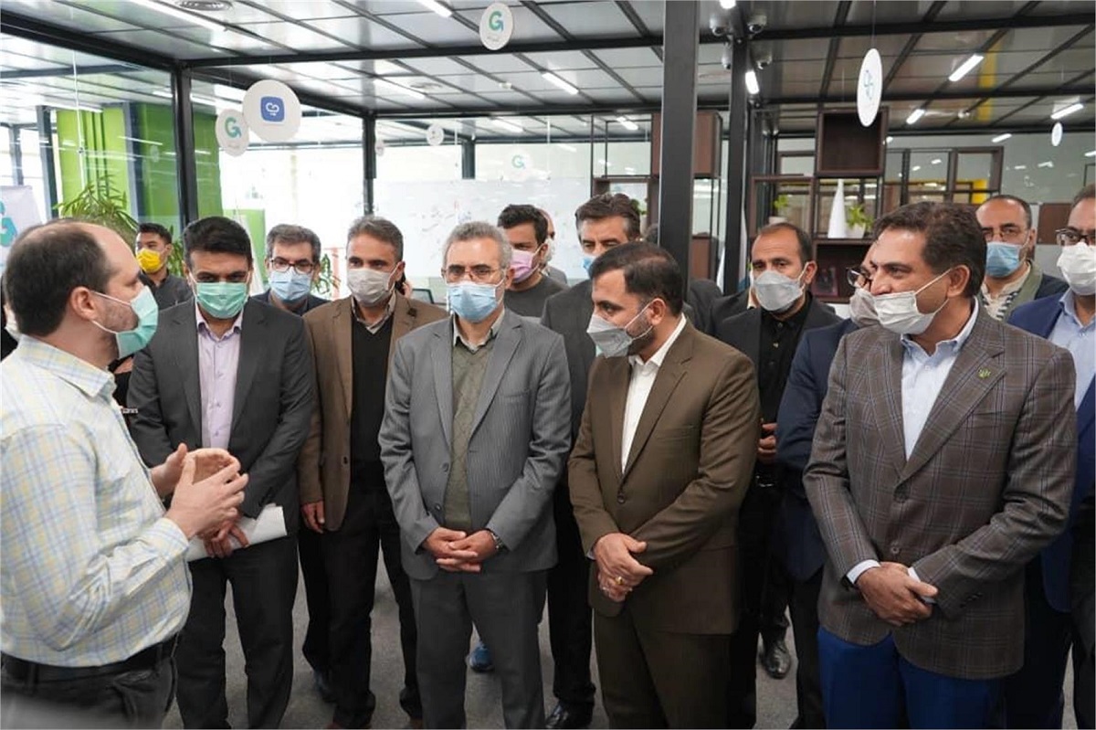 وزیر ارتباطات