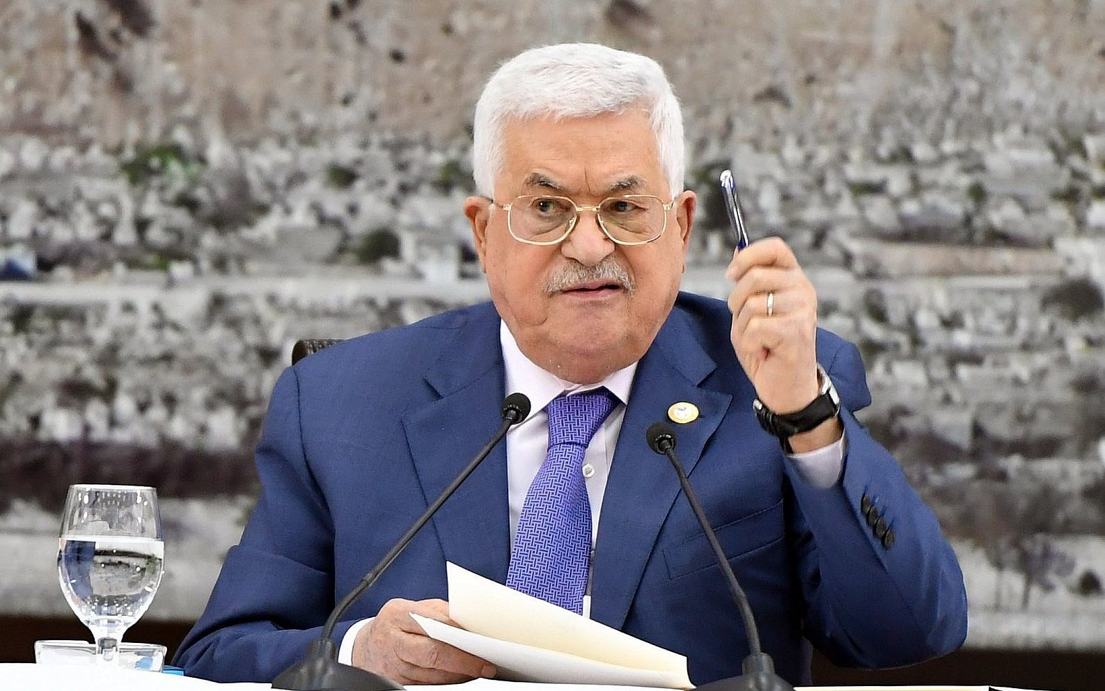 محمود عباس